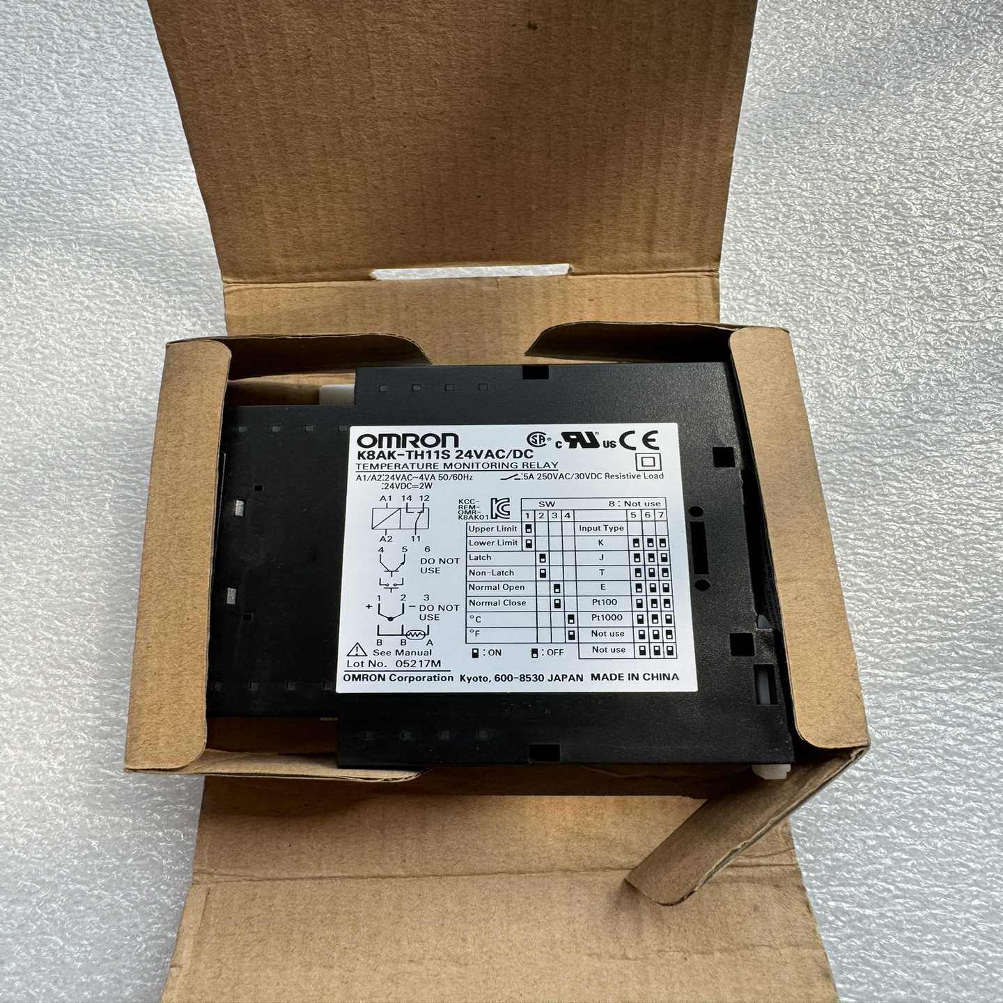 欧姆龙温度警报器K8AK-TH11S，24VAC/DC供电，--议价商品