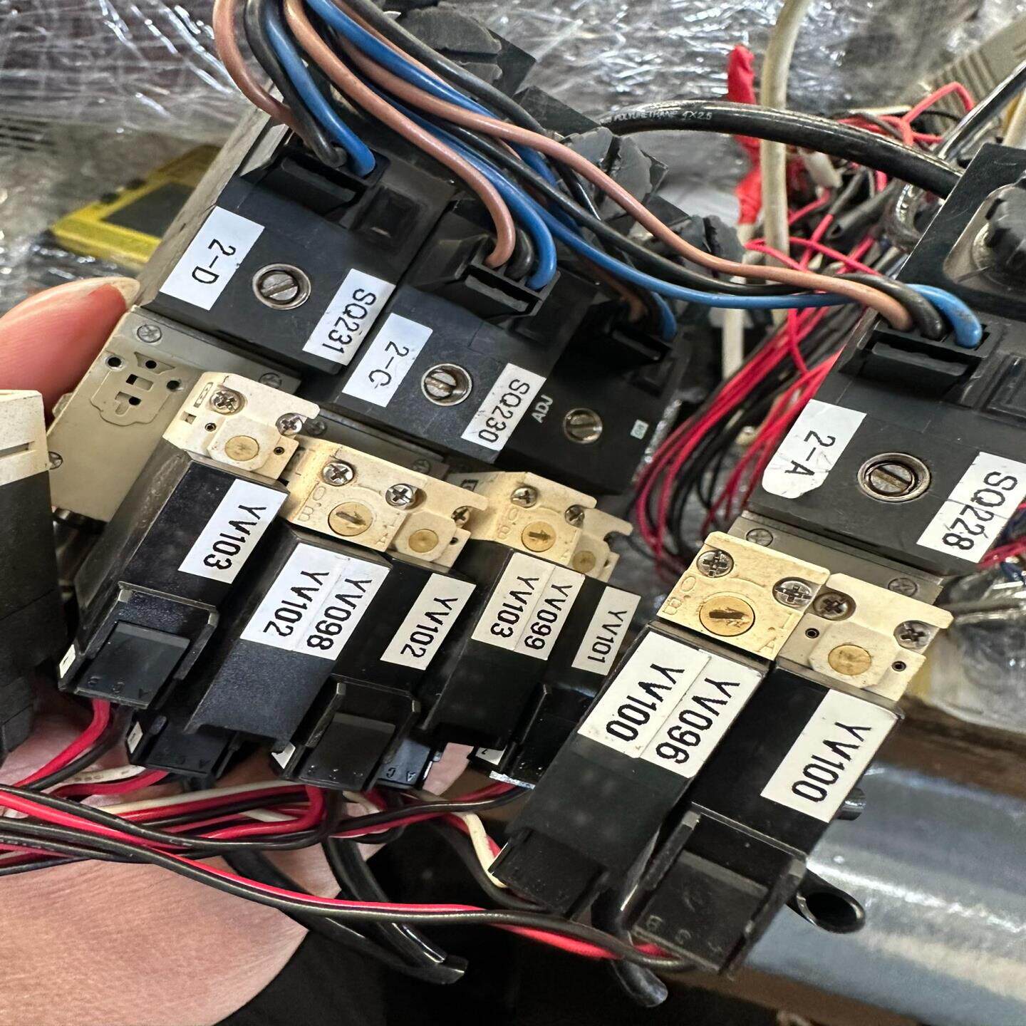 2   日本SMC ZSP1-BOX ZSE2-0X-15；议价