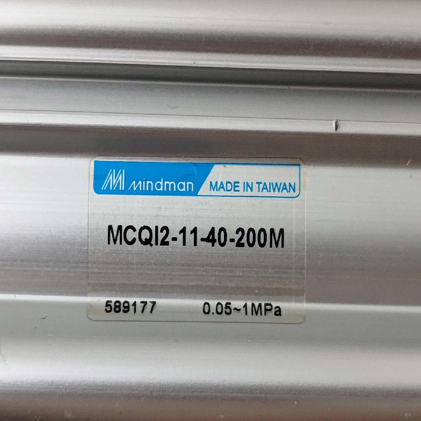 无包装台湾金器气缸MCQ12-11-40-200M保存