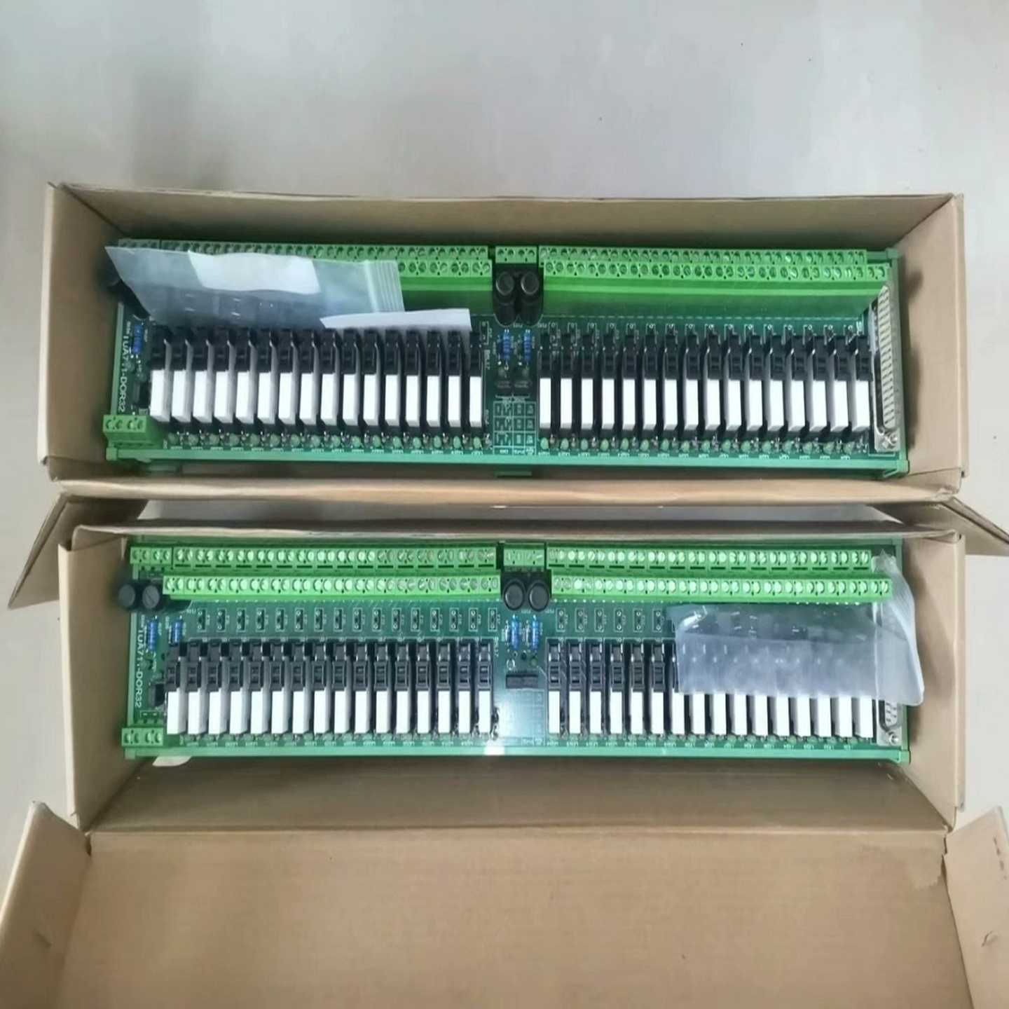 浙大中控端子板 TUA711-DOR32 ~询价