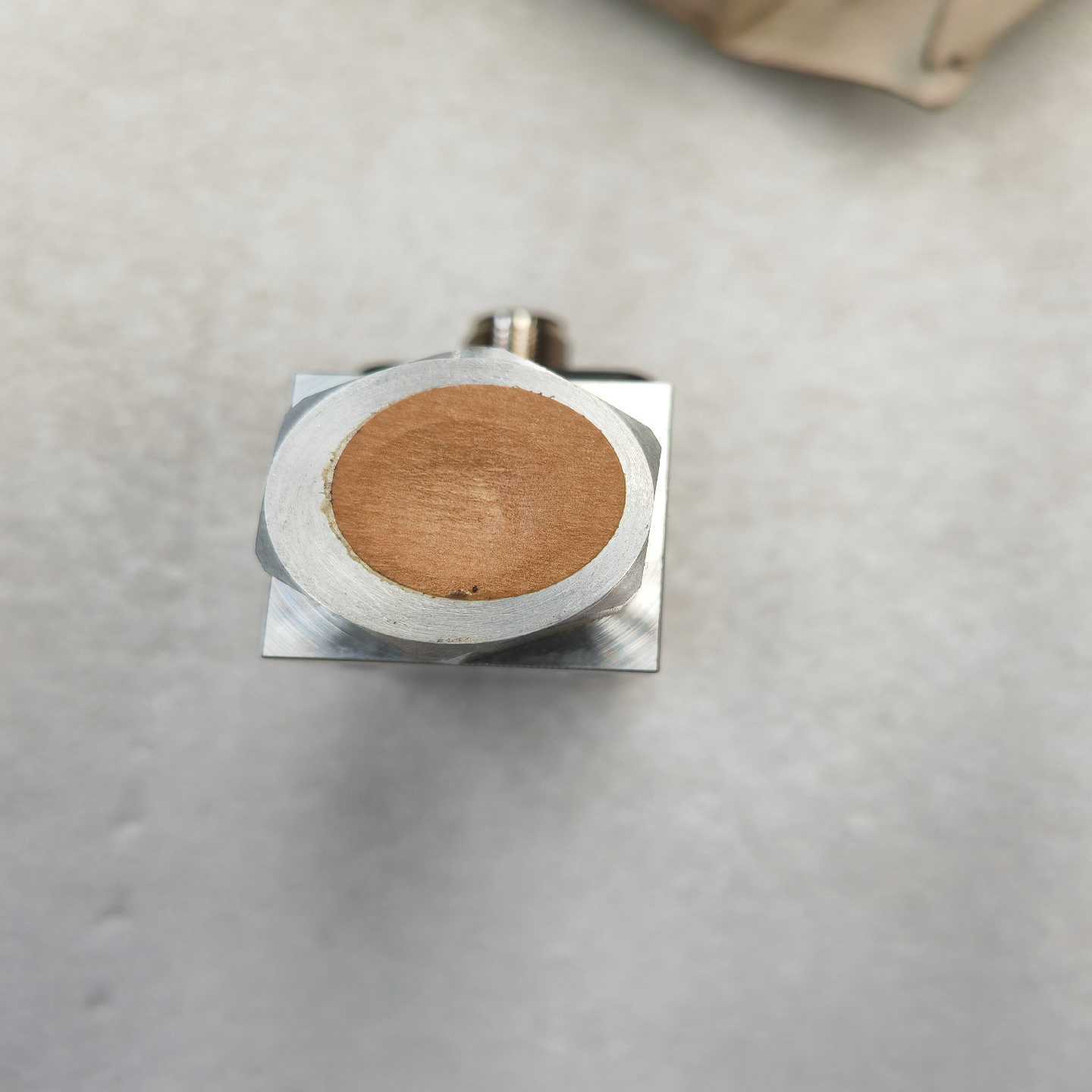 AB140M-C2E-B10询价