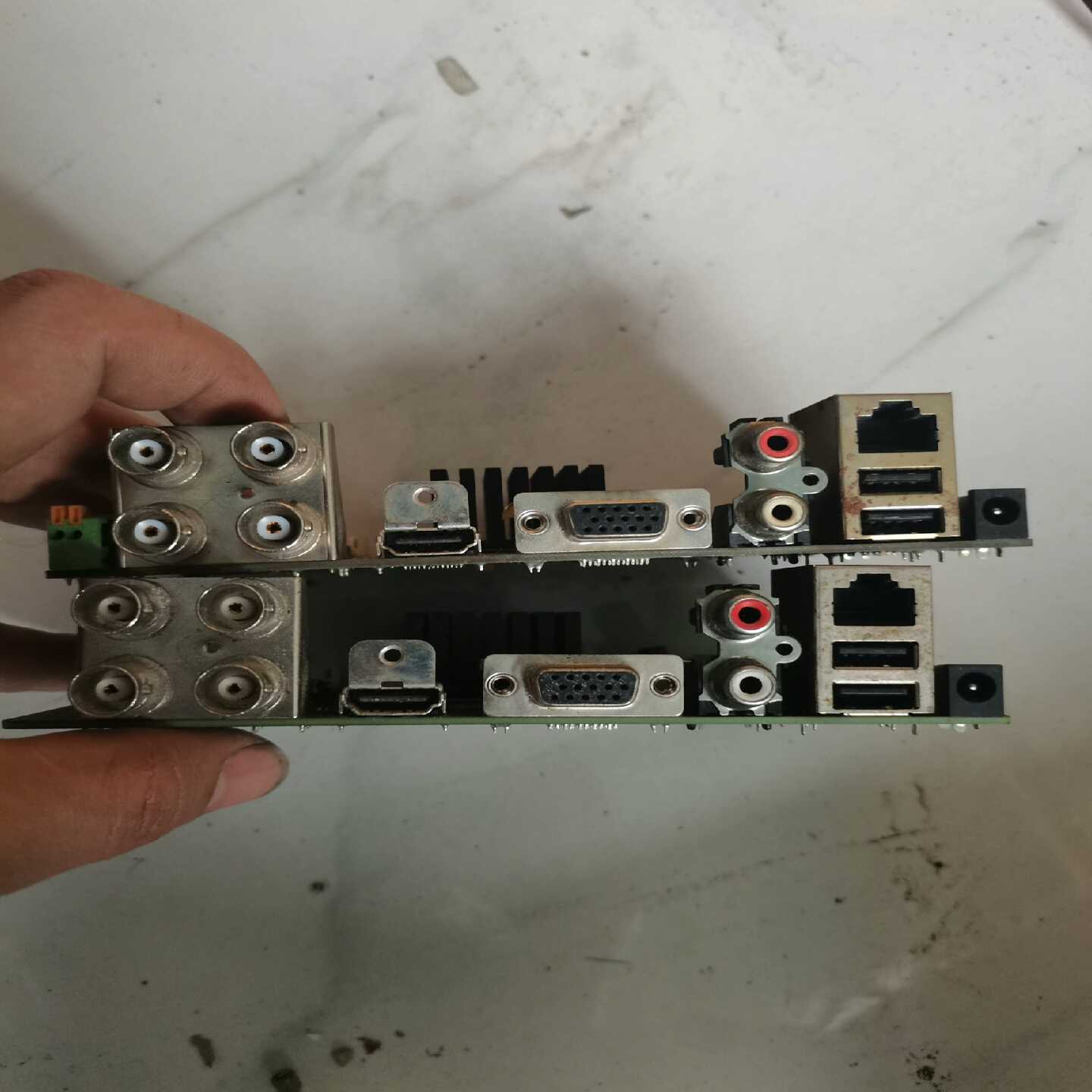 (重工机械)海视7804hgh-f1，主板1个，同轴模拟，正常使