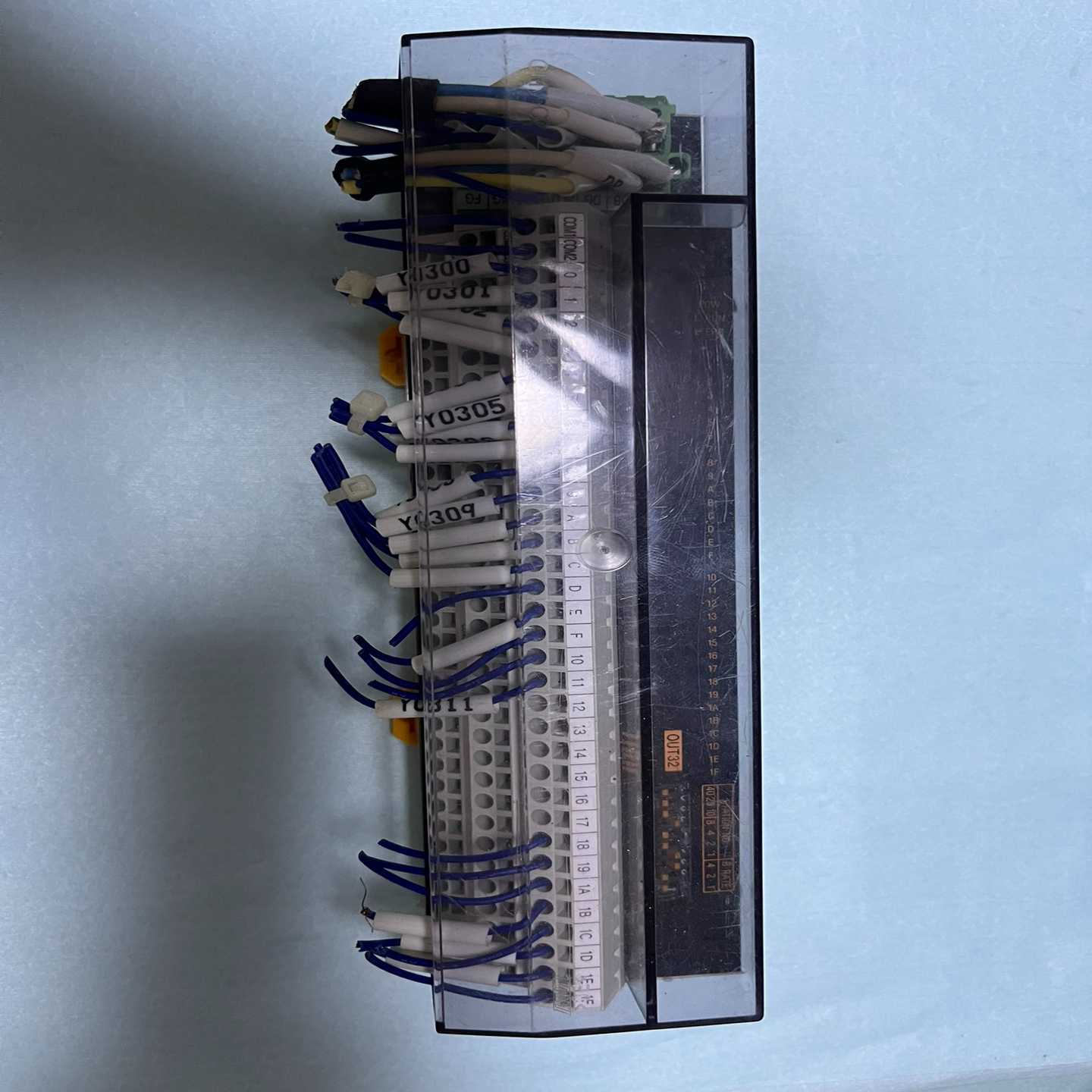 东洋接线端子C32X-CT1VC32D-CT1V，成色新，【卡奥电子】