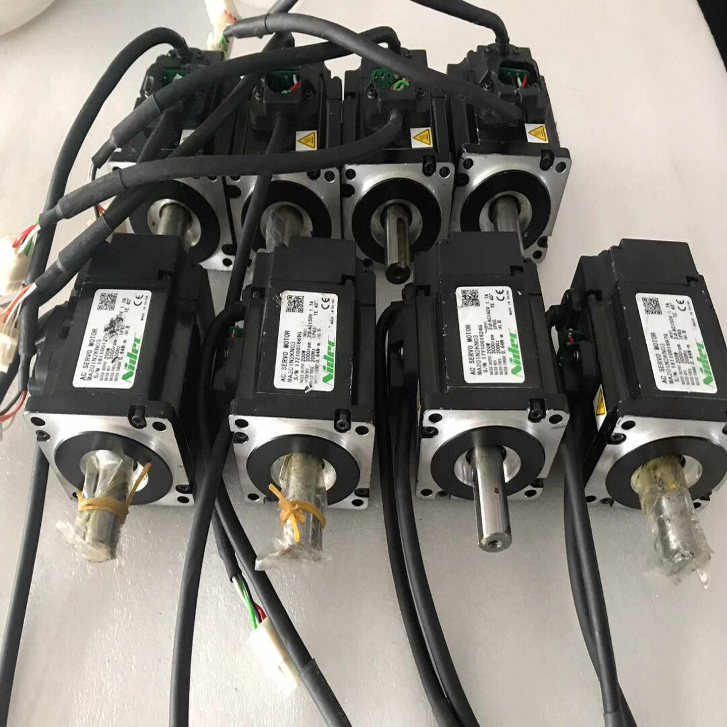 询价三协200w伺服电机MA201N2KN03电机轴14mm