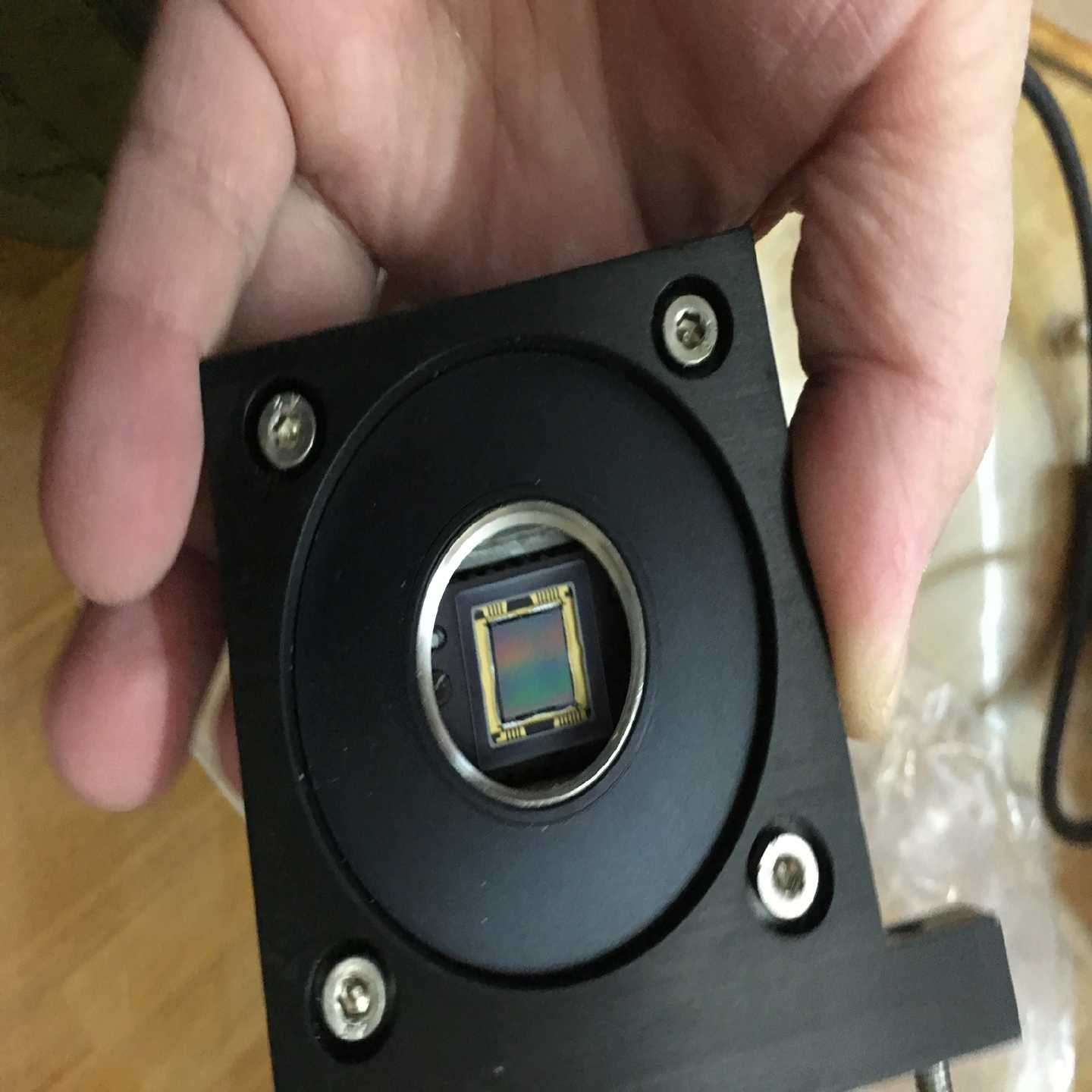 询价德国BASLER巴斯勒L101b-2k工业线阵扫描相机