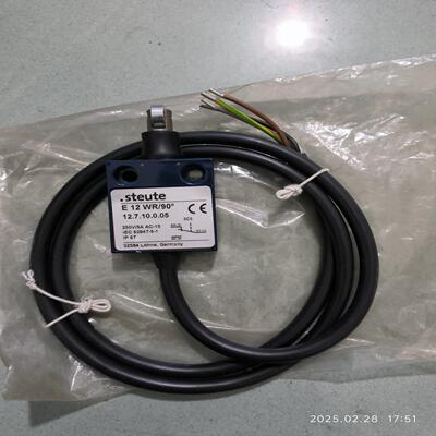 steute  E12 WR/90°  开关~询价