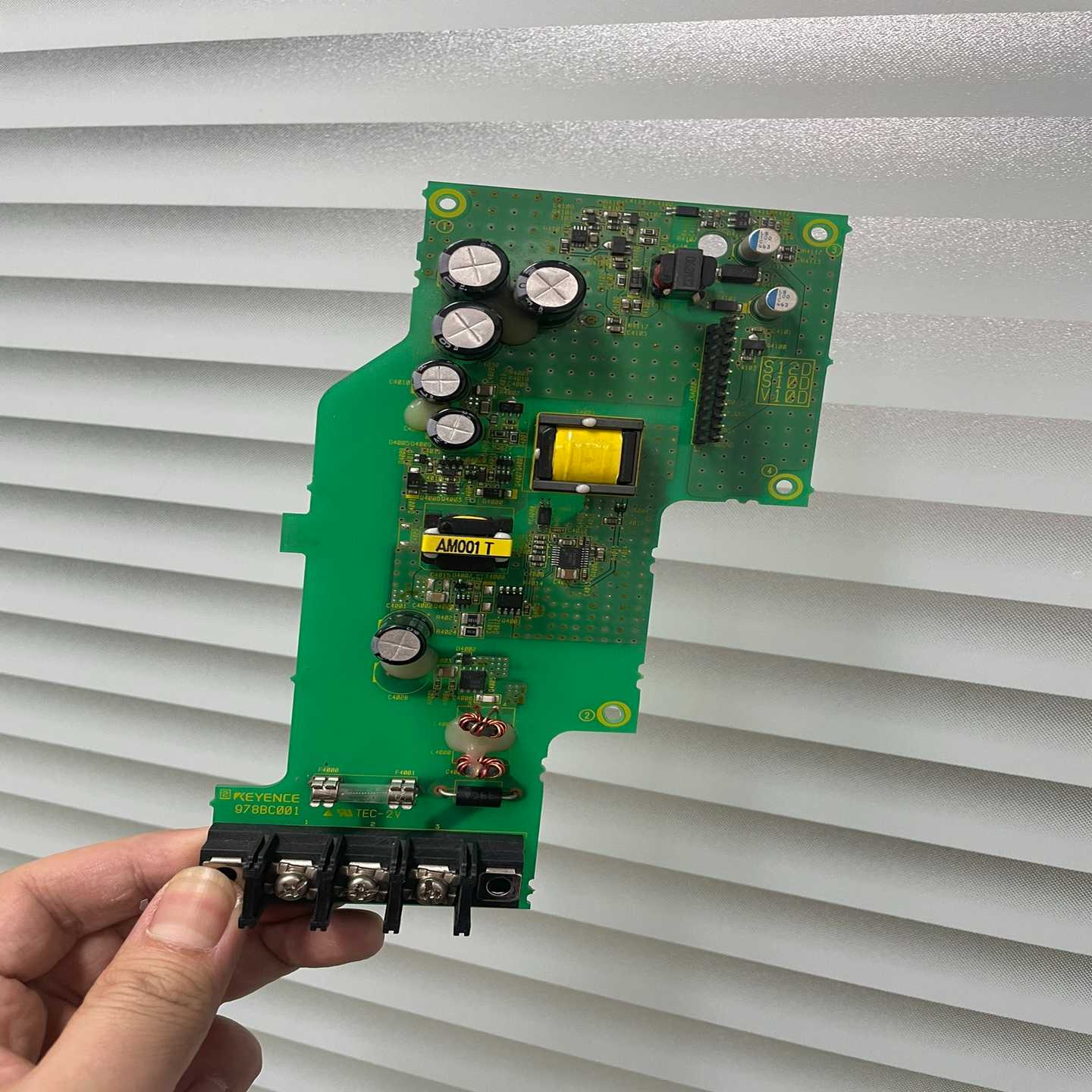 基恩士DC24V电源板978BC001询价