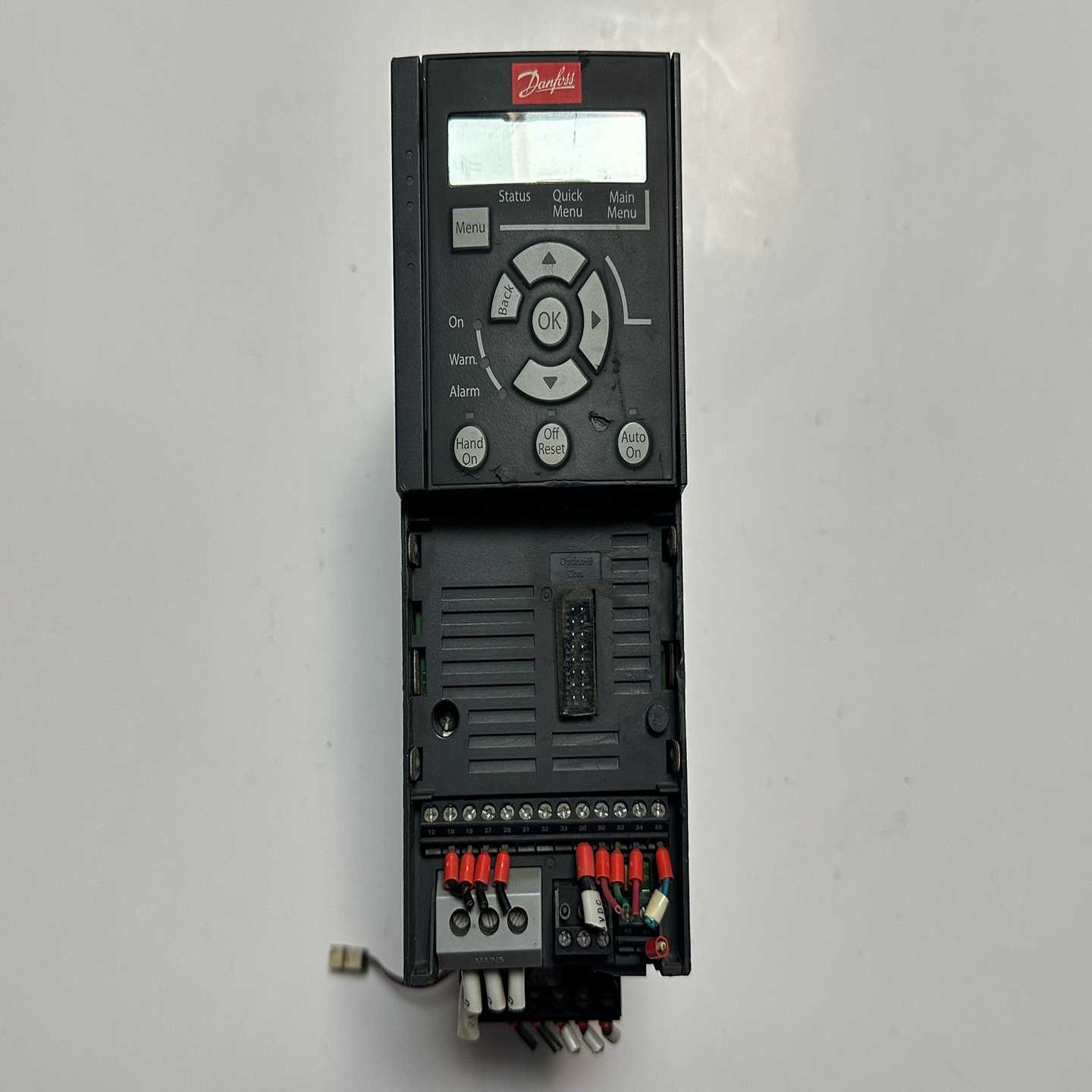 丹佛斯Danfoss变频器VLT2.2kwFC-360--议价商品