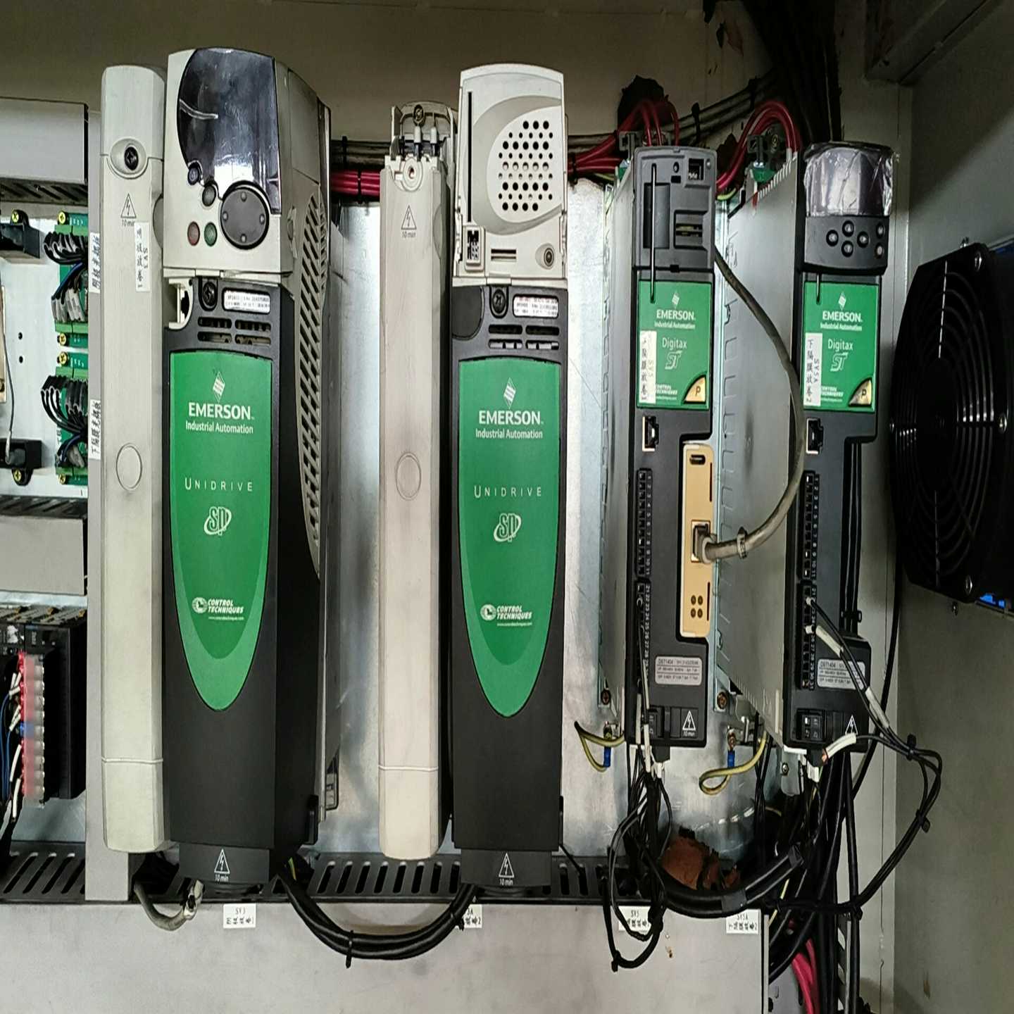 艾默生DST1403伺服二手拆机变频器SP2403--议价商品