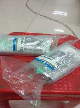 VV5FS2-20-051-03有2个，原包装，一个询价