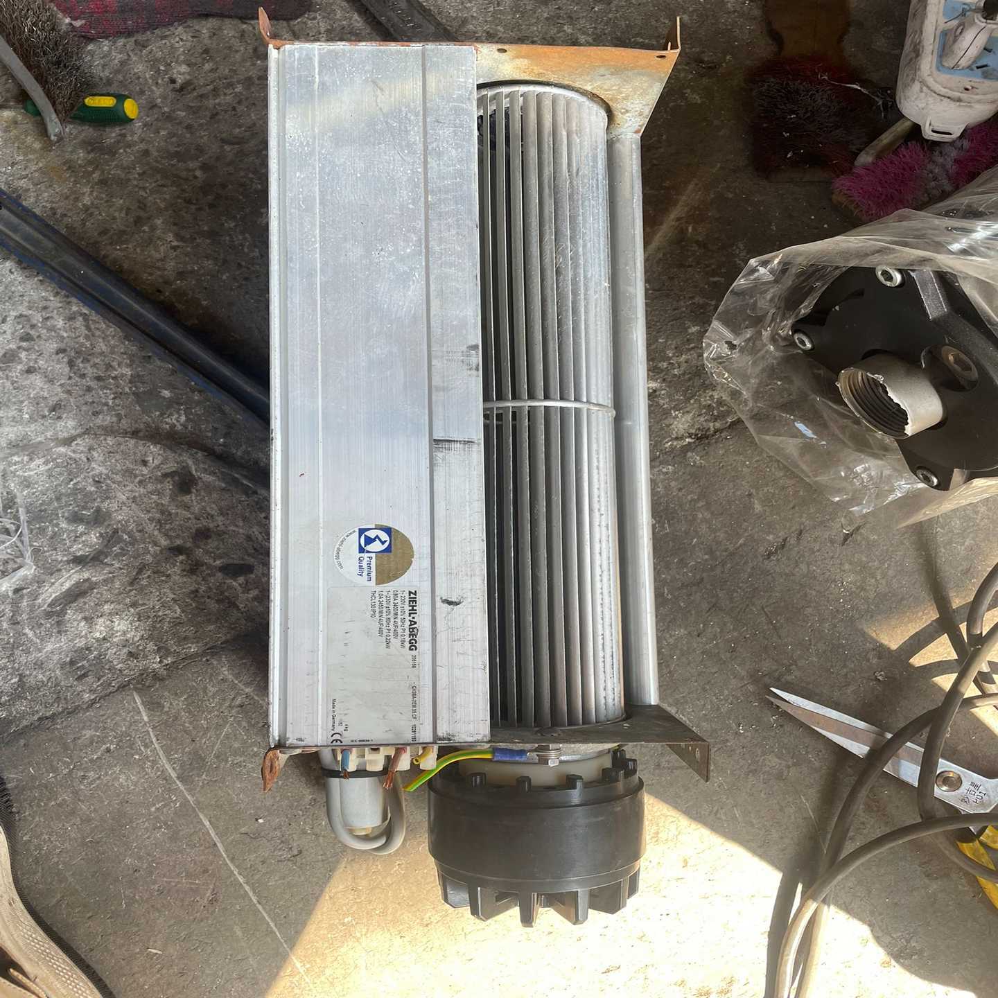 德国进口施乐百QK08A-2EM.35.CF风扇，单相220--议价商品