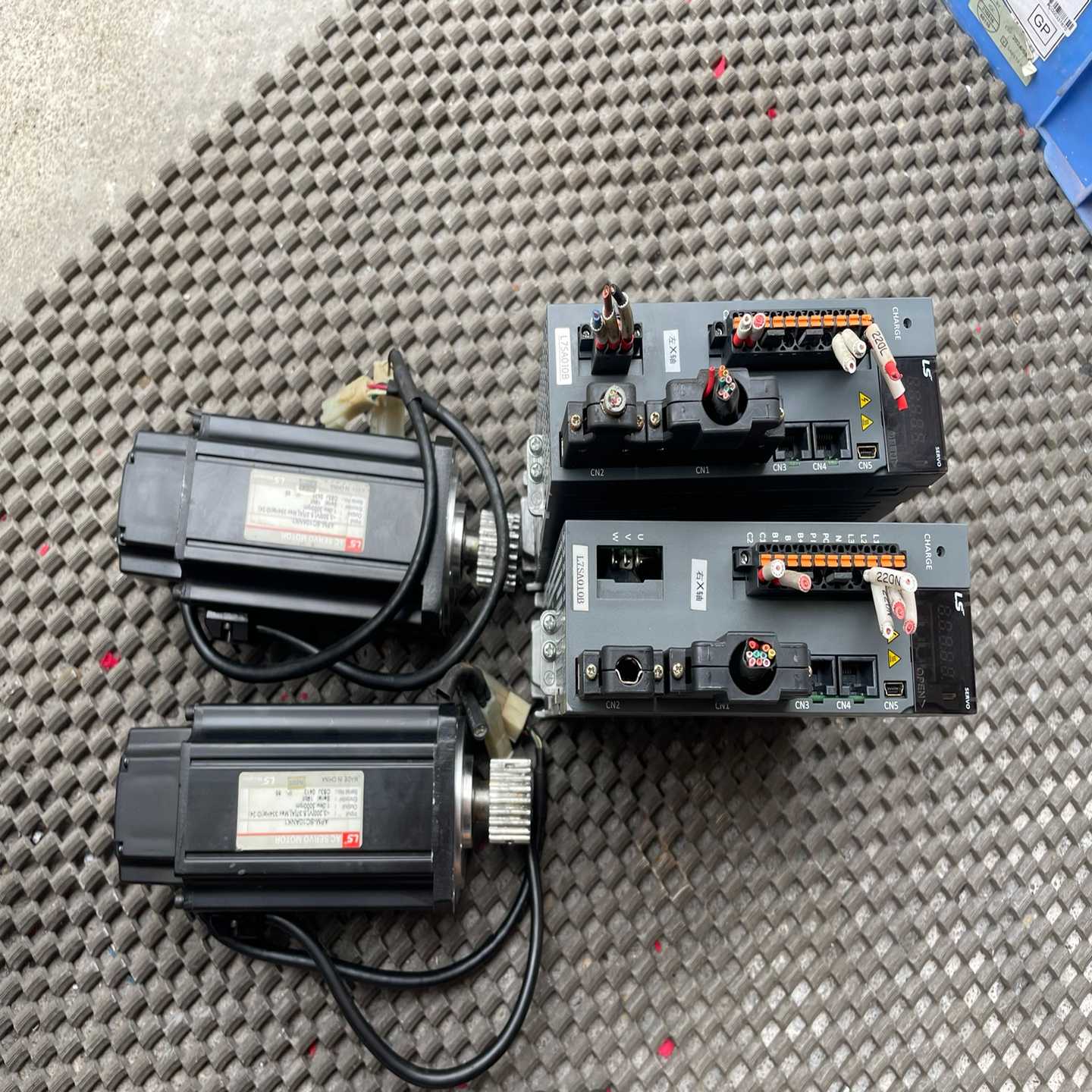 产电1KW伺服驱动器 L7SA010B加电机APM-SC10~询价