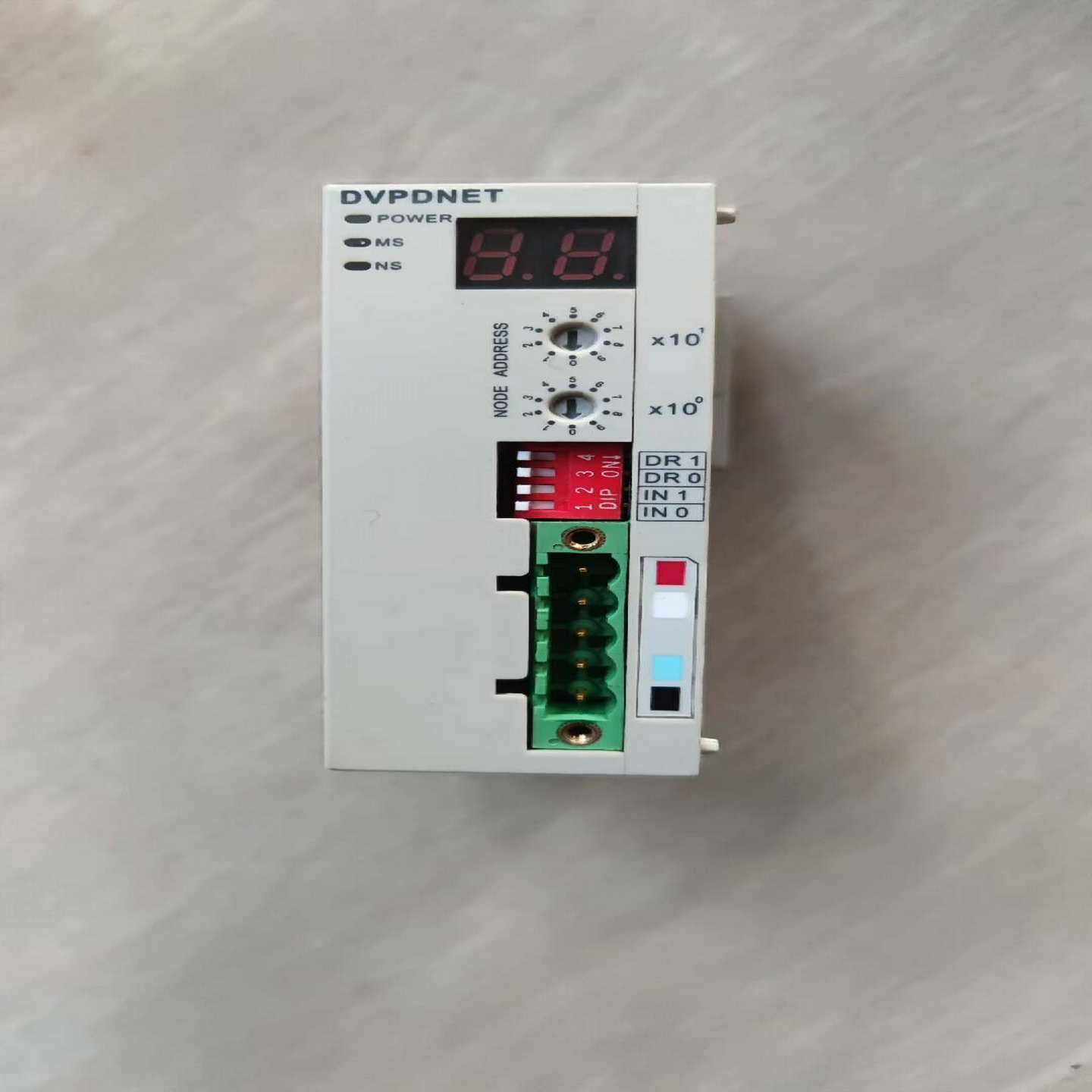 台达PLC扩展模块DVPDNET-SL成色实物图，功能正常，询价