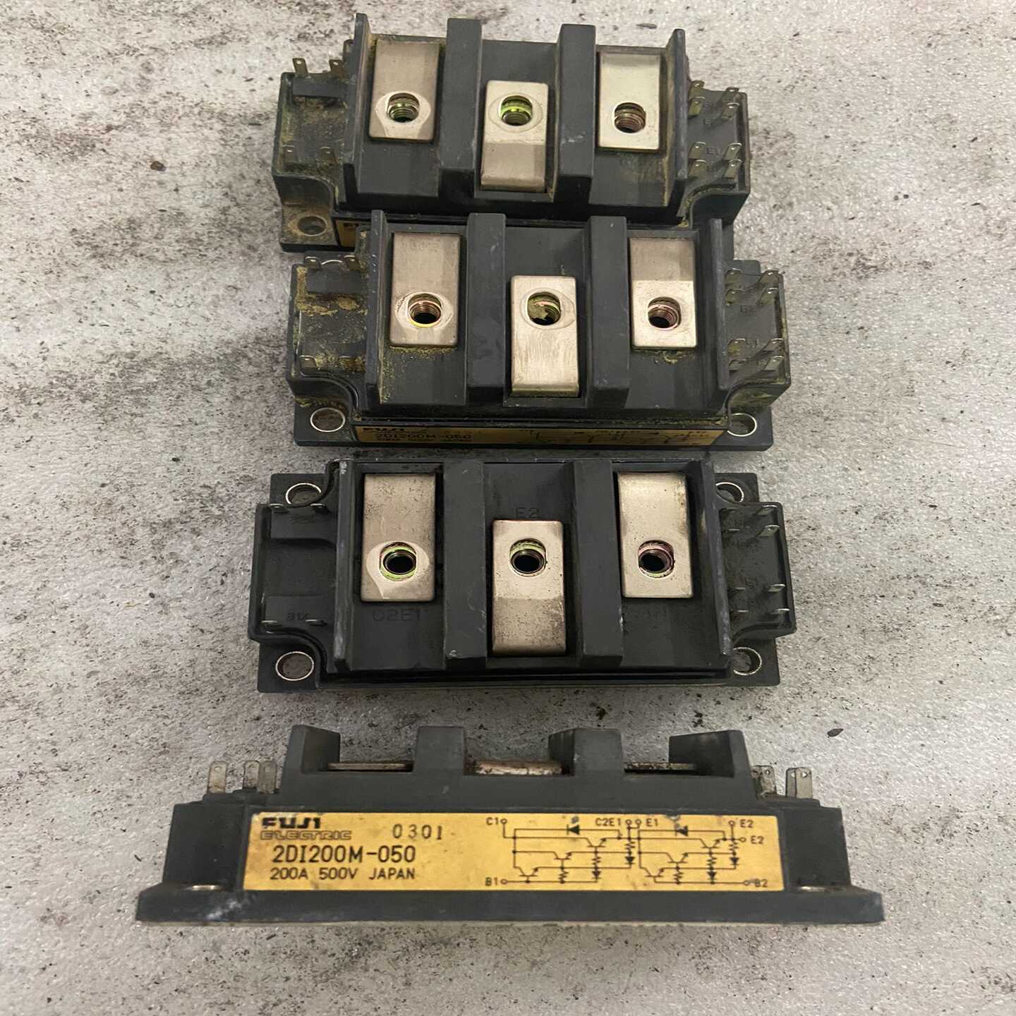 2DI200M-050，达林顿，件，变频模块，要的询询价