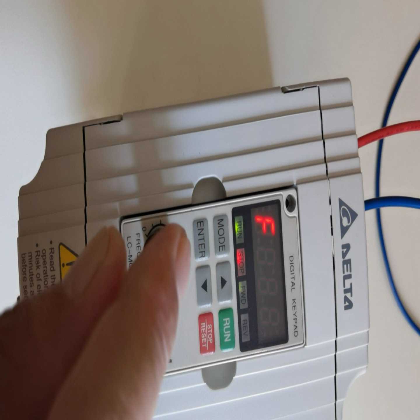 咨询-台达变频器VFD015M21A,220V1/3PHASE