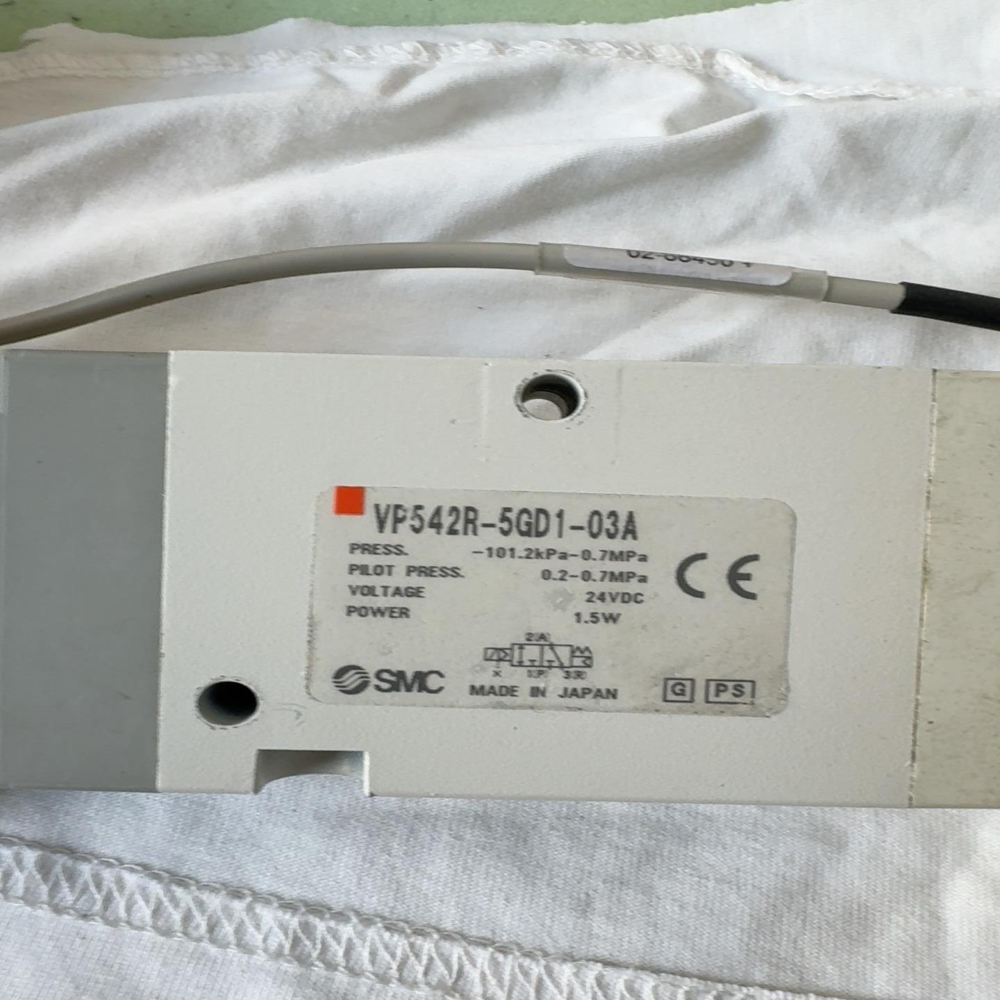 拆机9成新日本SMC电磁阀VP542R-5GD1-03A功能--议价商品