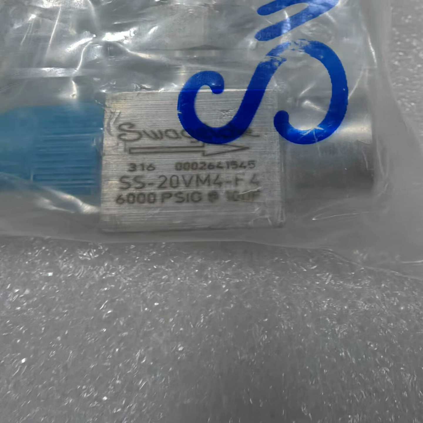 世伟洛克SwagelokSS-20VM4-F4全新--议价商品