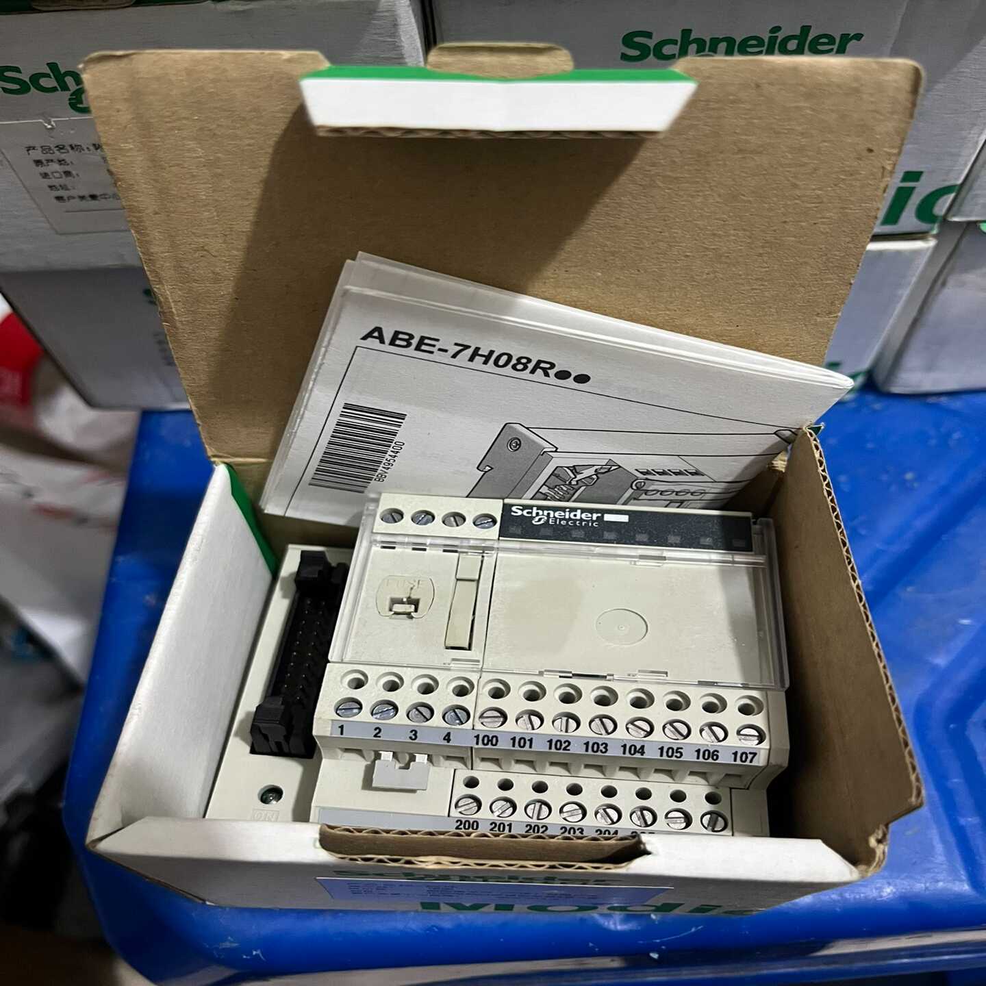 库存全新正品施耐德ABE7H08R21模块--议价商品