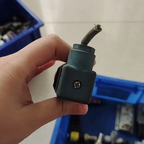 询价-丹佛斯压力传感器AKS33060G2049