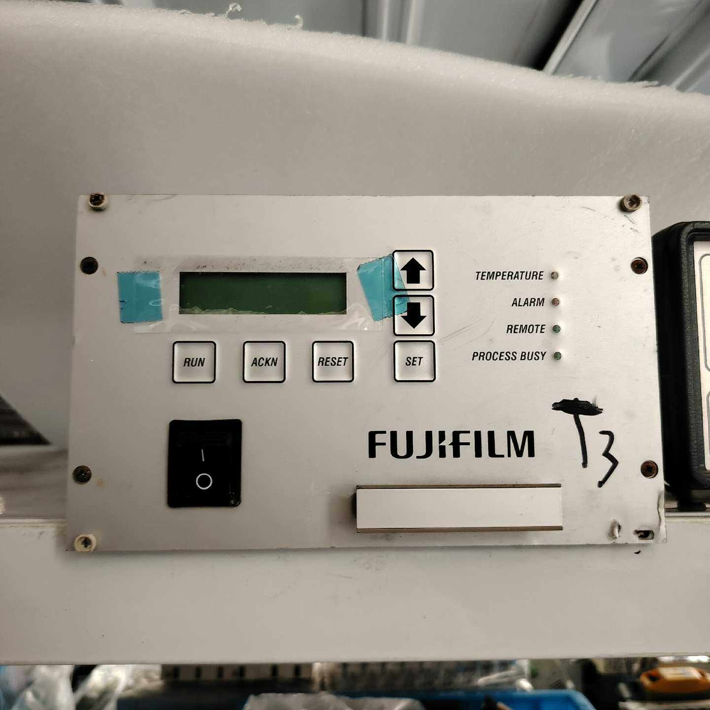 富士恒温器TC2000RM-CH控制器成色如图有3台询价