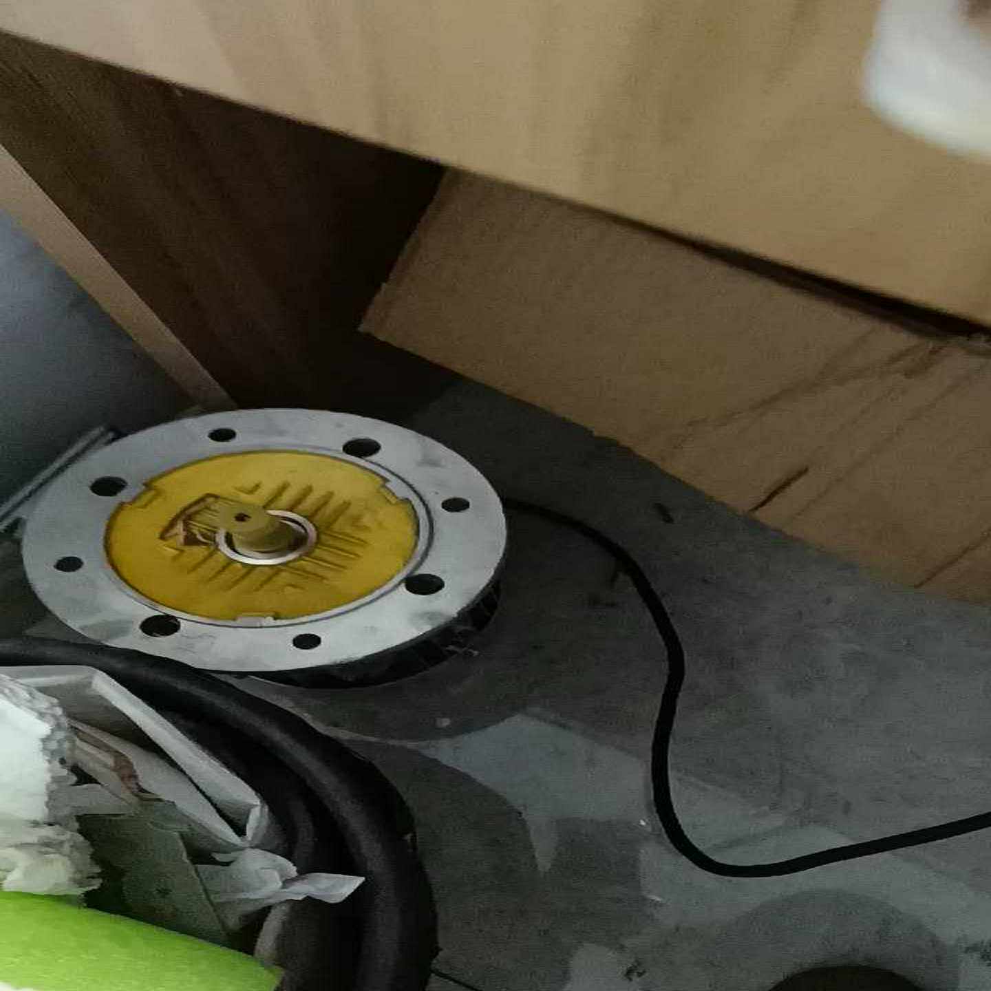 变频器v7系列1.5KW，CIMR-V7AT41P5