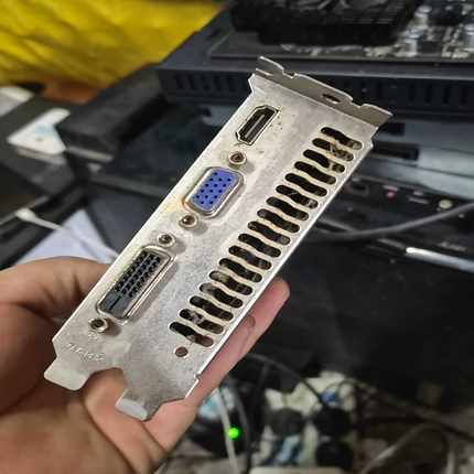 议价七彩虹gtx750ti-2g，开机转一下就。没反应了G。维修/现货