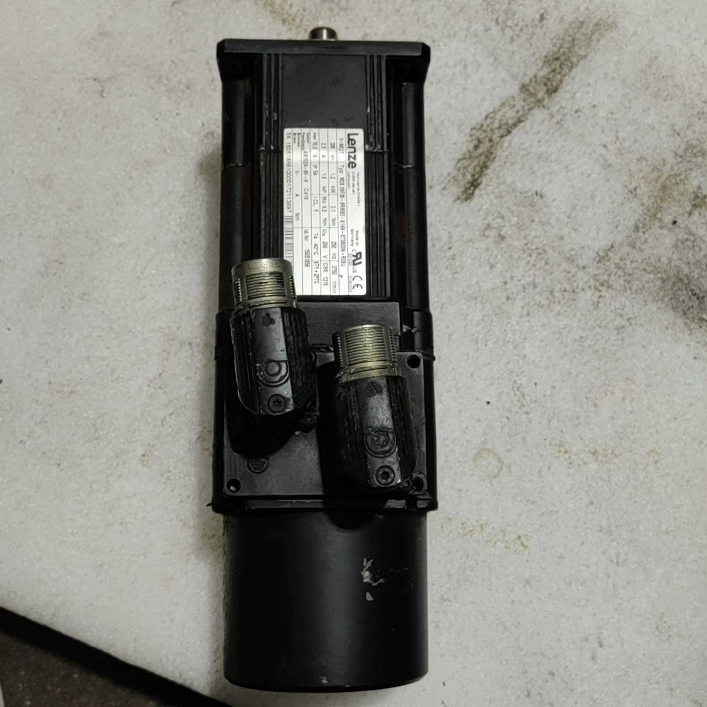 询价~伦茨Lenze伺服电机，MCS  09F38一SRMB0一A