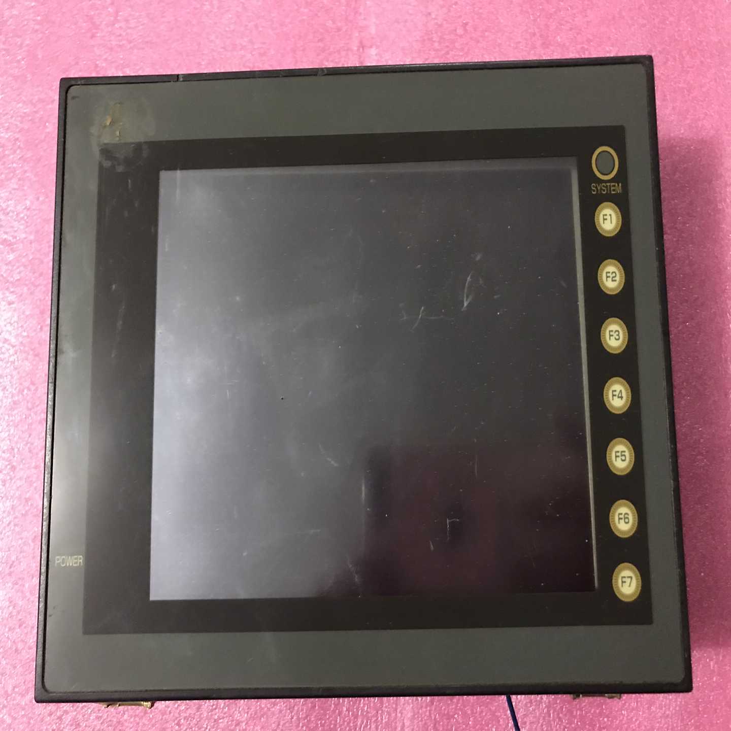 询价触摸屏UG330H-SS4件，外壳破损严重，