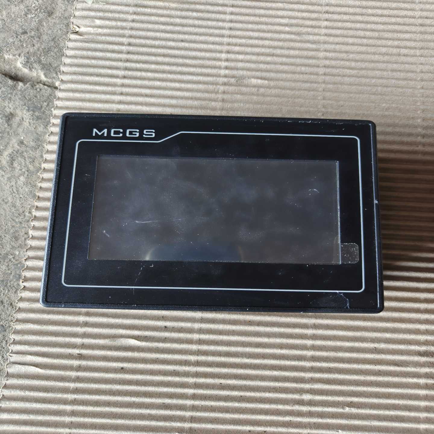 膜都没撕，TPC4013EF，昆仑触摸屏。成色非常漂亮。询价