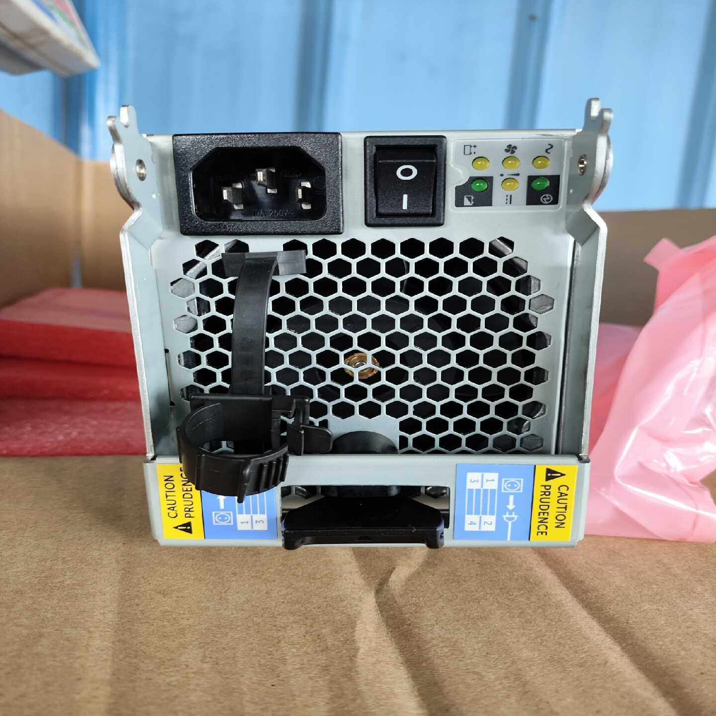 Bel开关电源，HB-PCM-02-764-AC还有5台询价