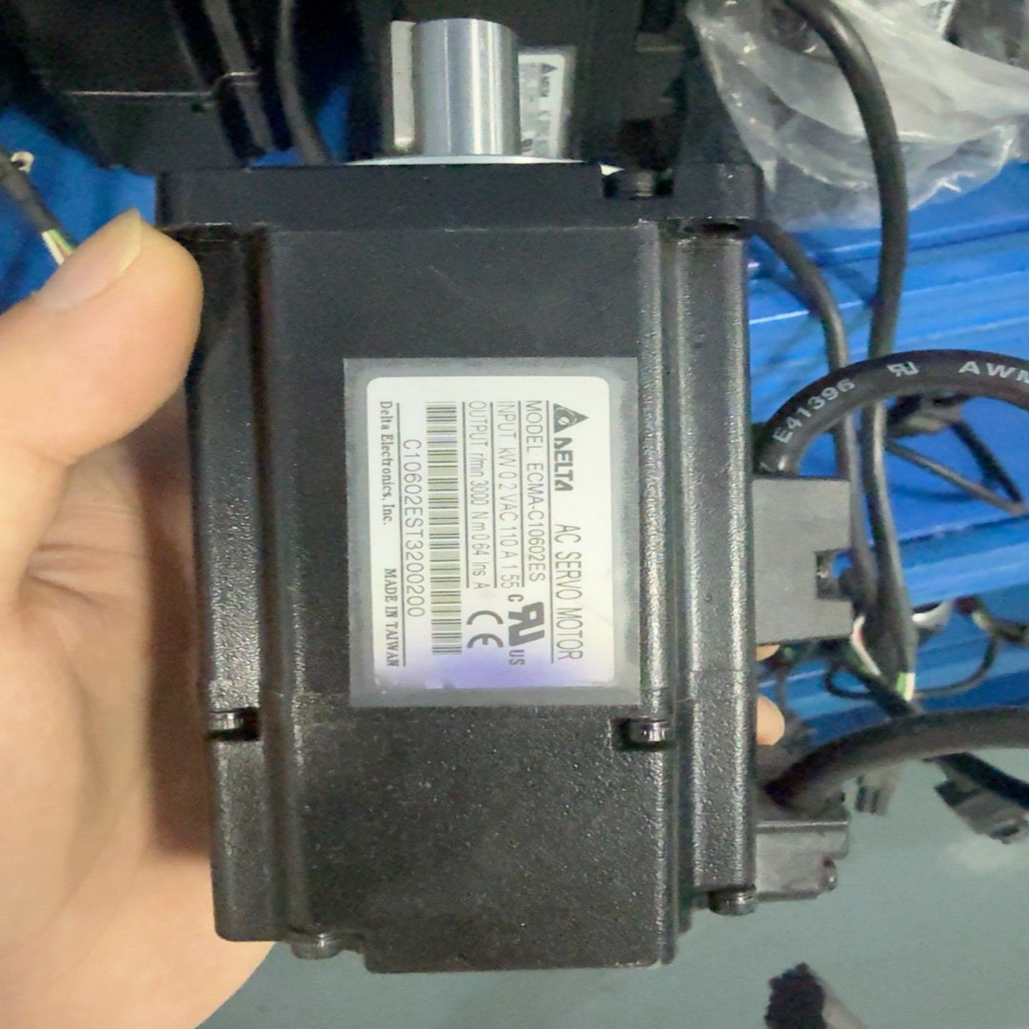 台达伺服电机ECMA-C10602ES，台湾原装，0.2KW--议价商品