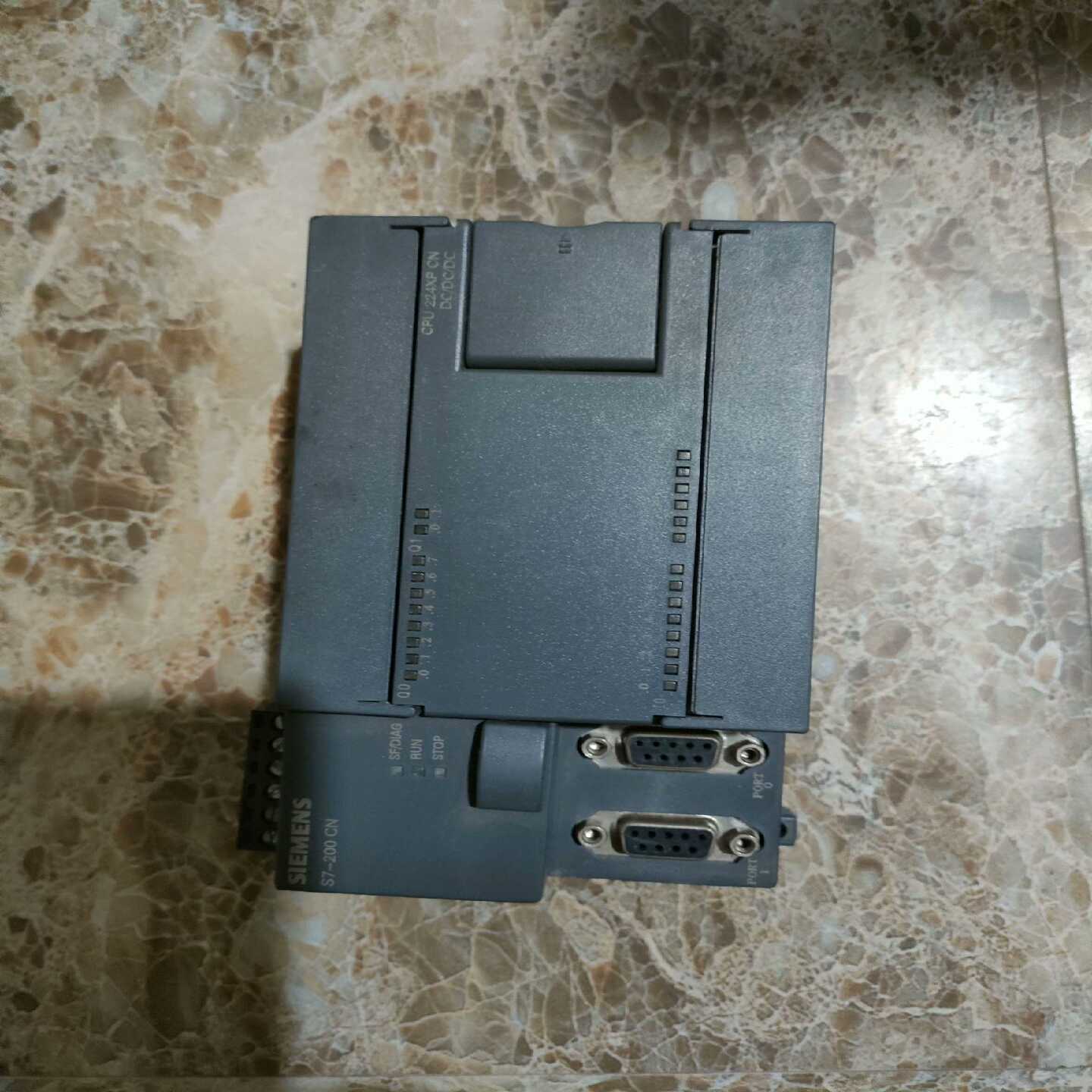 西门子PLc一台！通电显示正常！库存型号见照片300元包邮--议价商