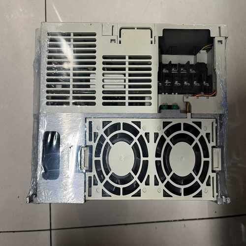 【星慕电子】安川变频器F7主板ETC619080-S1501