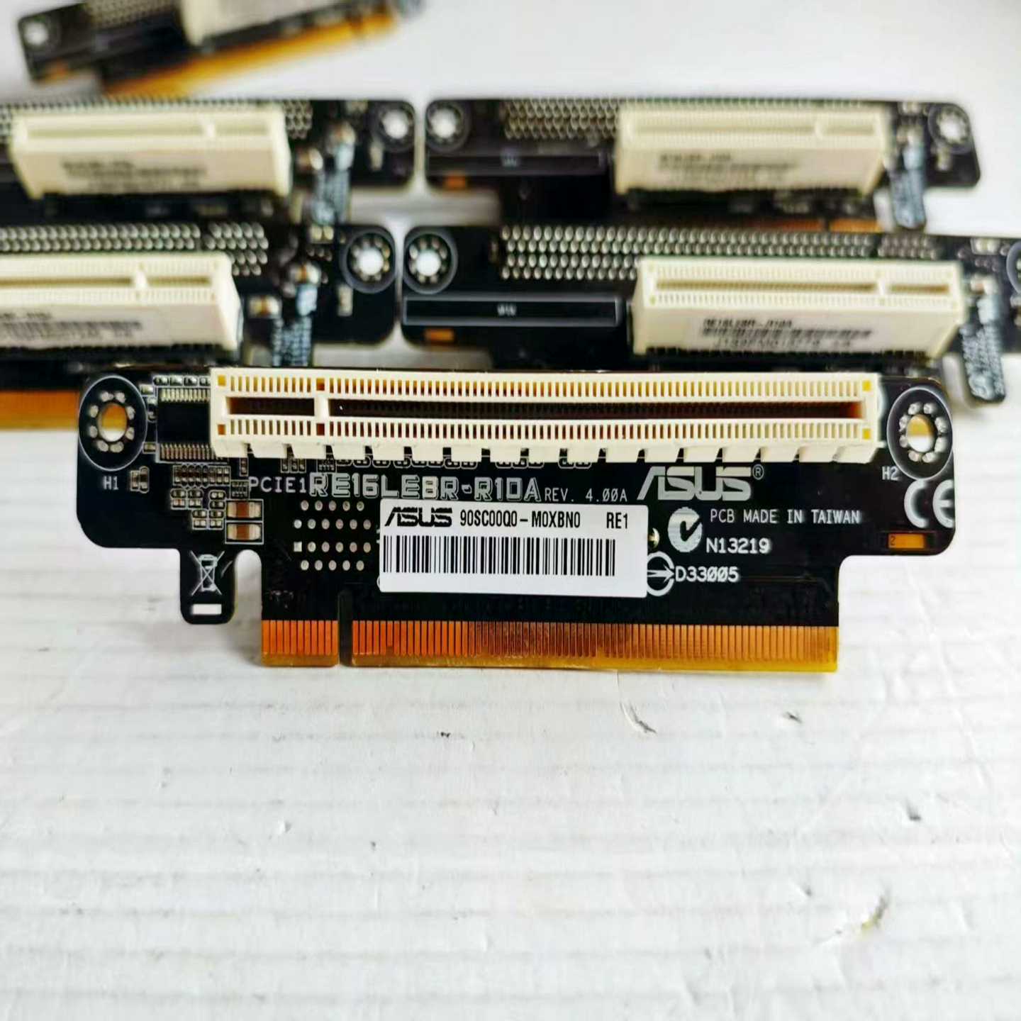 议价华硕1U机架式机箱转接卡riser卡RE16LE8R-R