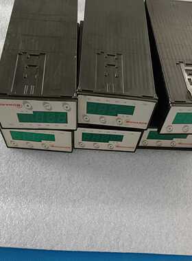 出售Edwards爱德华真空计显示器，型号D39591000--议价商品