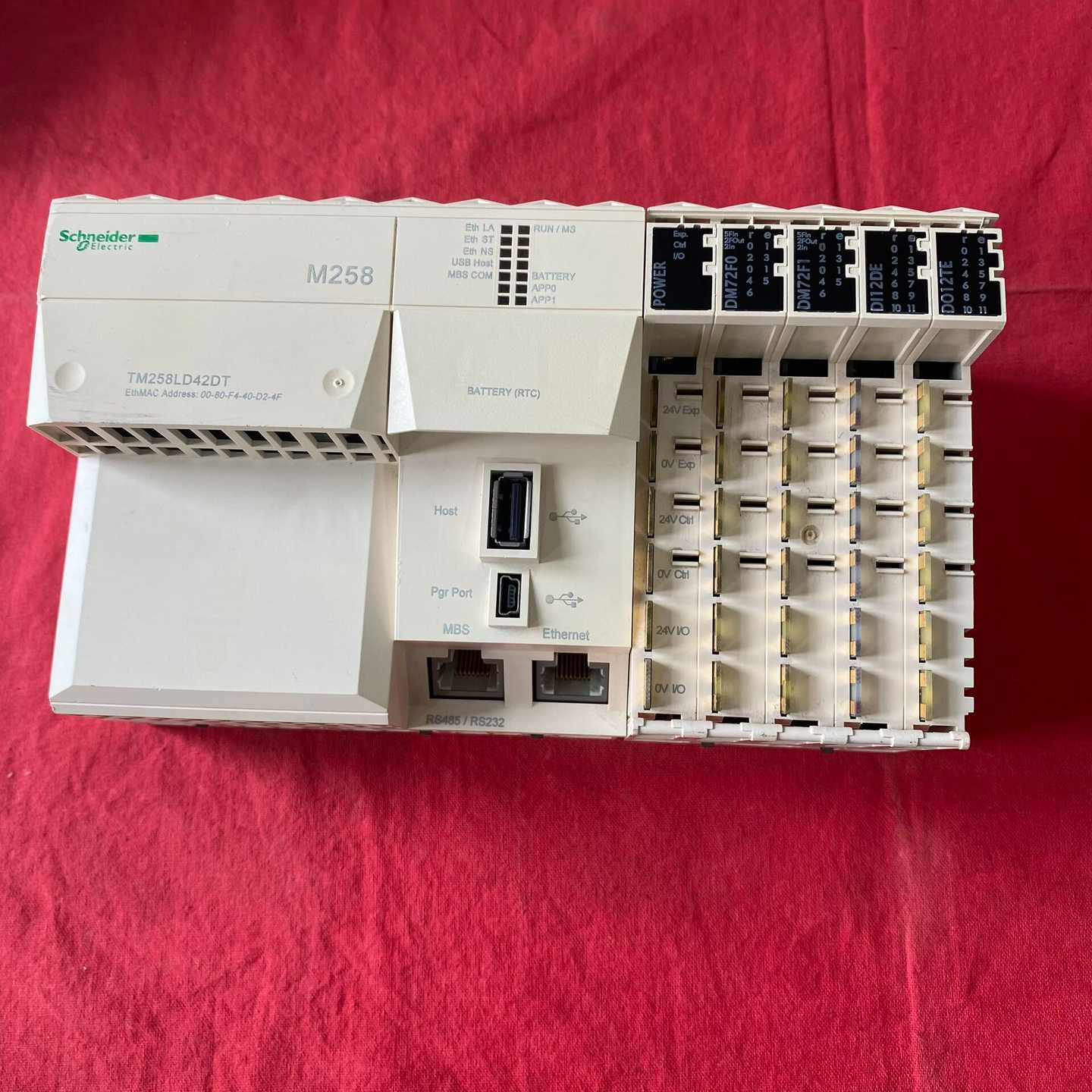 出施耐德M258PLC，型号TM258LD42DT，功能正--议价商品