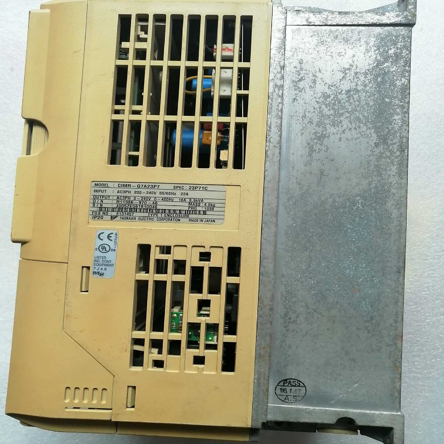 G7安川变频器CIMR-G7A23P73.7KW没用过如图【博航商行】
