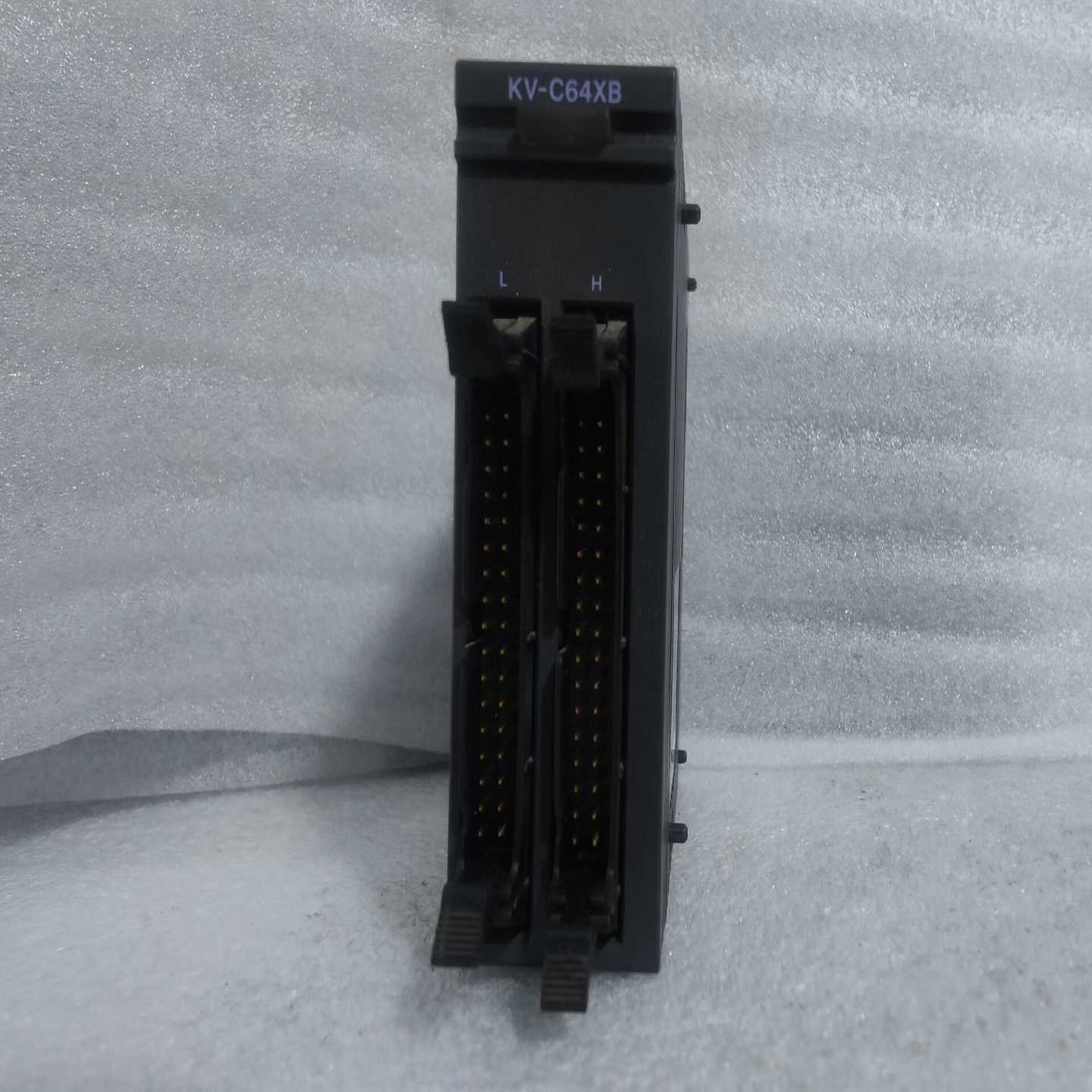 基恩士PLCKV-C64XB实物图，大量现货，成色漂亮，功--议价商品