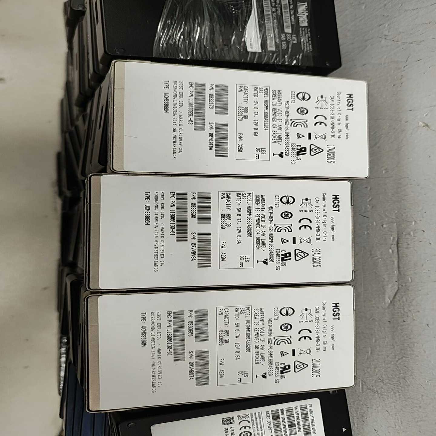 HGST2.5寸1680800GB12G速度SS--议价商品