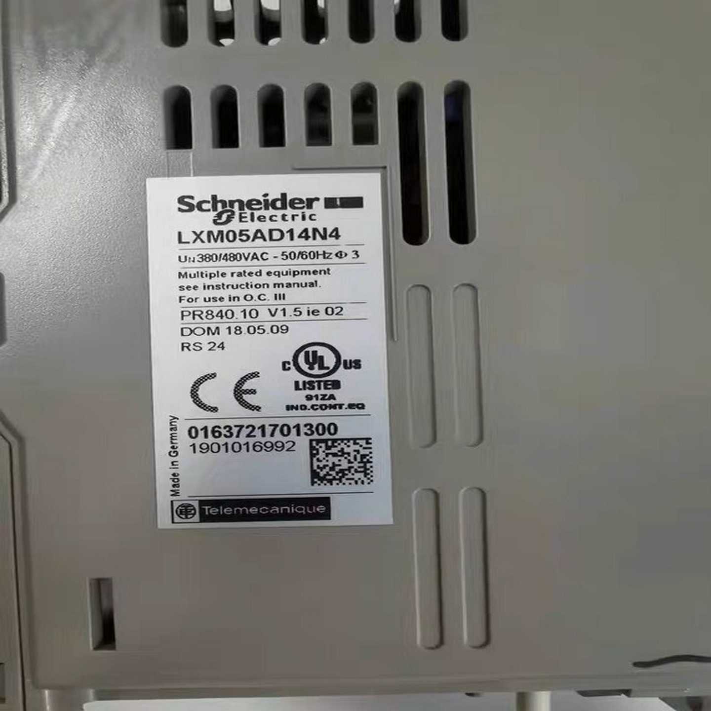 议价施耐德驱动器LXM05AD14N4原装现货