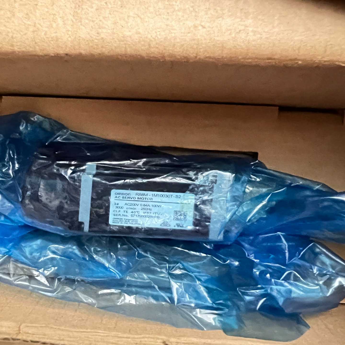 伺服电机R88M-1M10030T-S2询价