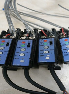 件基恩士光纤放大器 FS2-61 放大器。，~询价