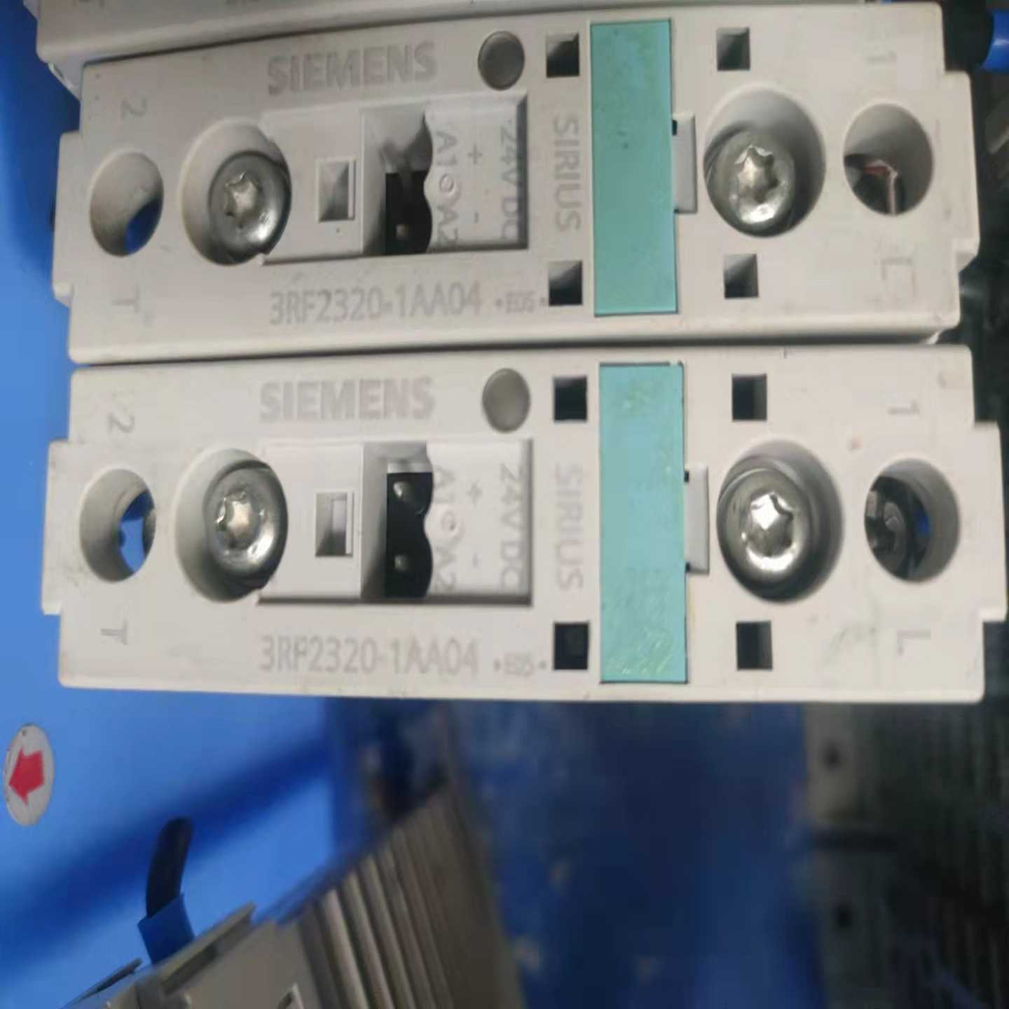 【议价】:接触器3RF2320-1AA04::成色如图:适用