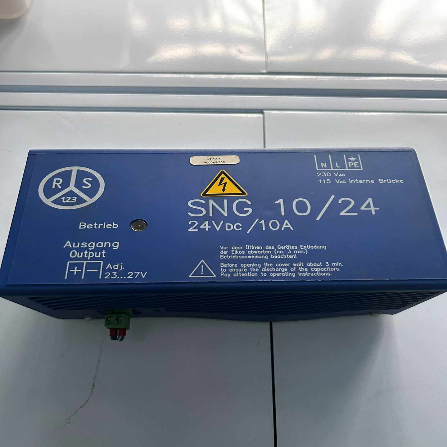 德国Robers直流电源的，外壳有变形询价