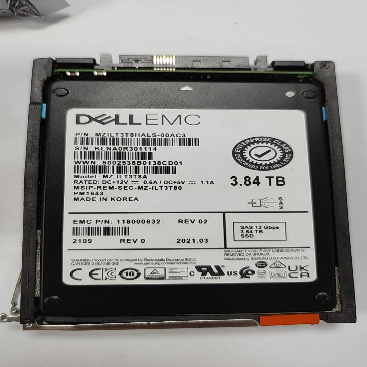 现货28个dellemc三星3.84TBSAS--议价商品