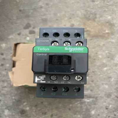 施耐德交流接触器LC1D258E7C，40A，48V，全新原