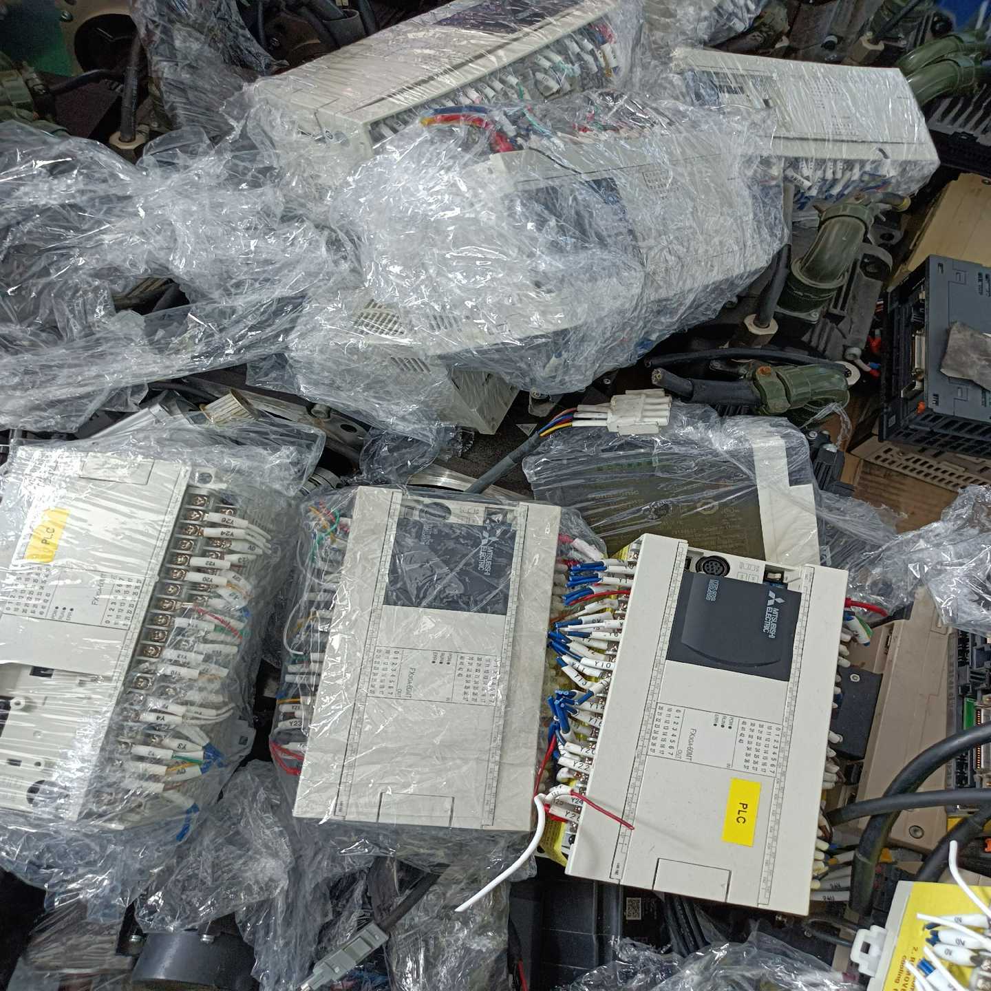 正品三菱FX3GA-60MT-CMFX3GA-40MT-C--议价商品