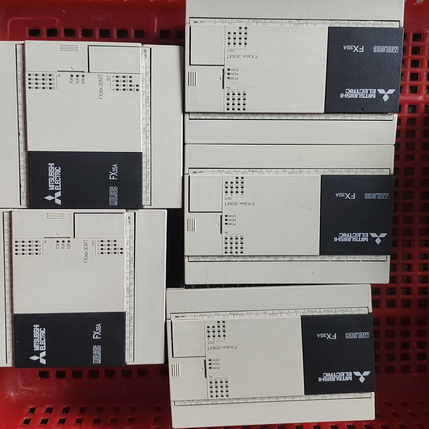 三菱FX3SA-30MT-CM，成色非常新，功能包好包邮，想