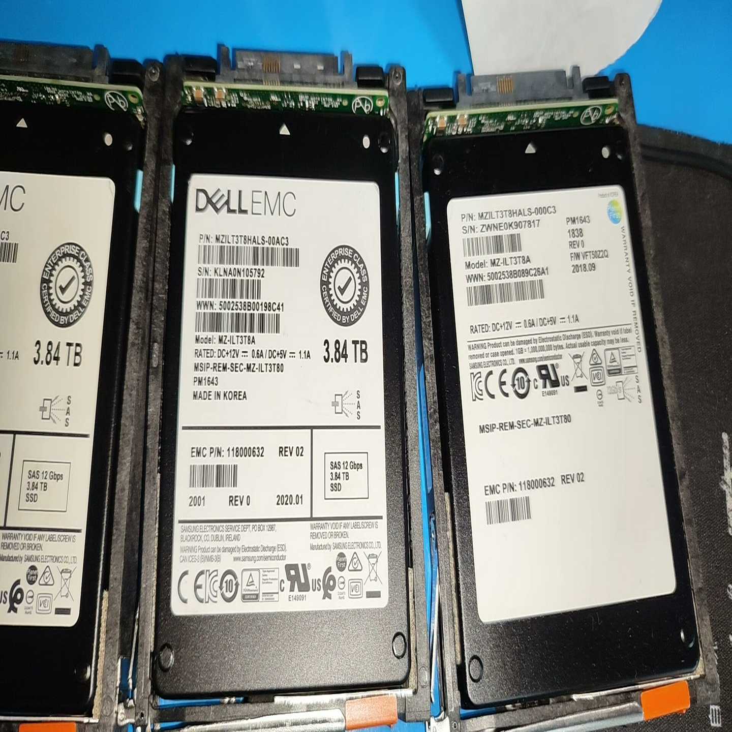 现货60个dellemc三星PM16433.84T--议价商品