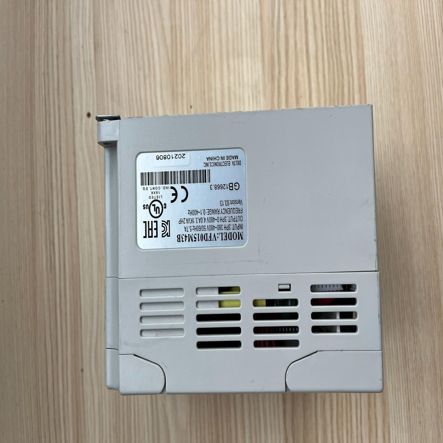 台达变频器VFD015M43B,,外观漂亮,(佳毅工控)